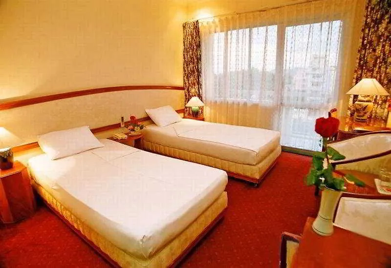 Que Huong Hotel Nha Trang